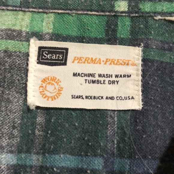 Plaid vintage flannel shirt from Sears and Robuck. Size L - Picture 4 of 4